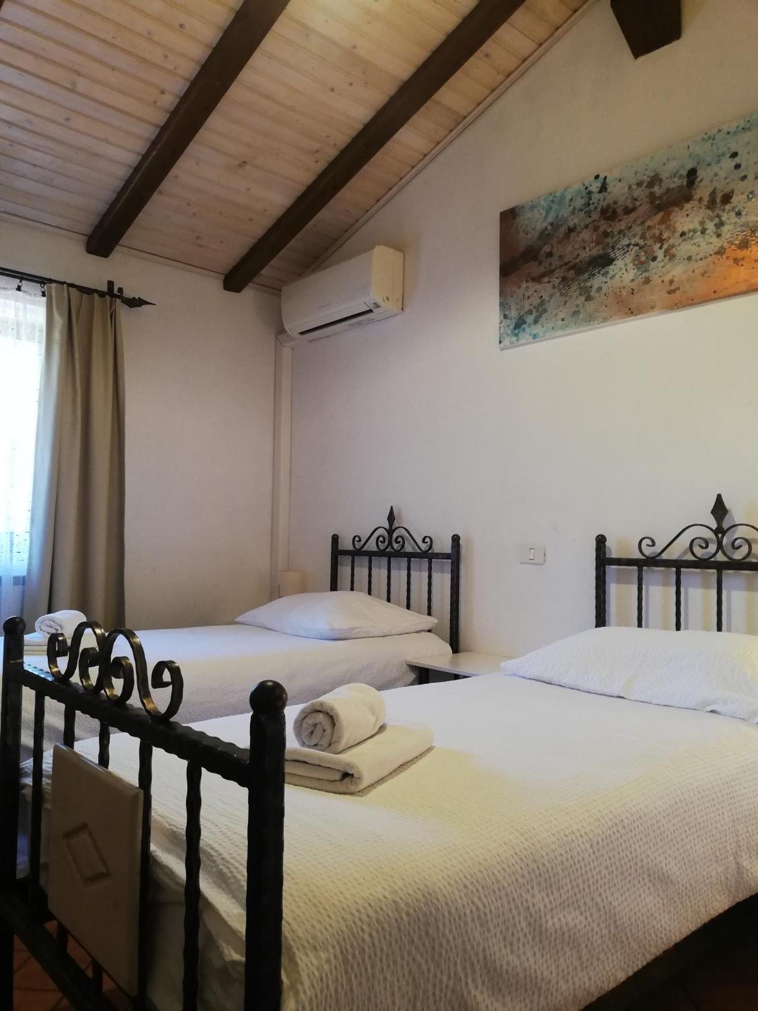 Pri Martinovih Apartment Deskle Luaran gambar